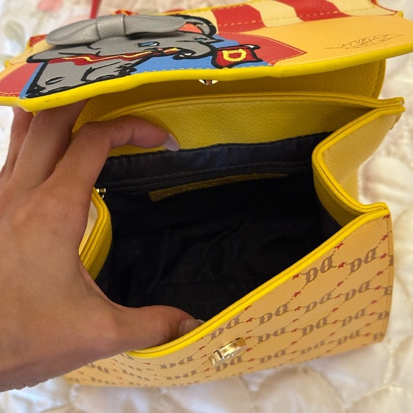 Danielle Nicole Disney Dumbo Mini Backpack - Picture 3 of 3